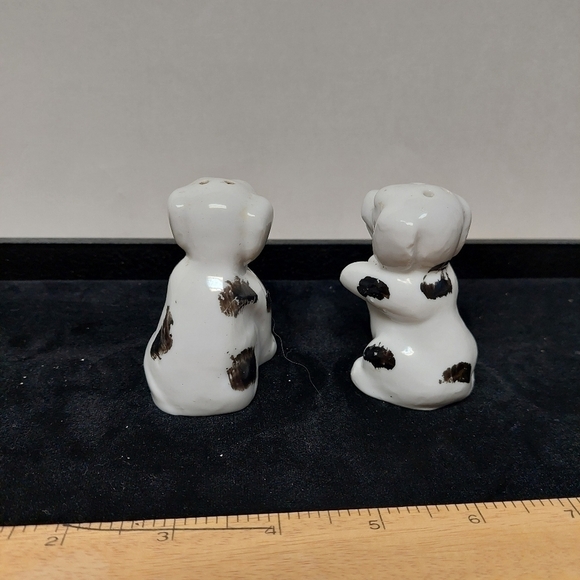 Vintage* Doggy Salt and Pepper Shakers - Picture 3 of 9